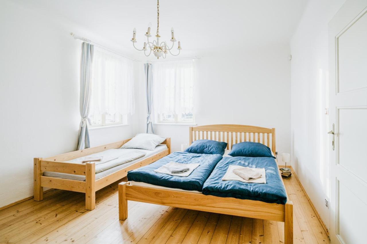 U Nas Ve Vile Guest House Cejc Luaran gambar